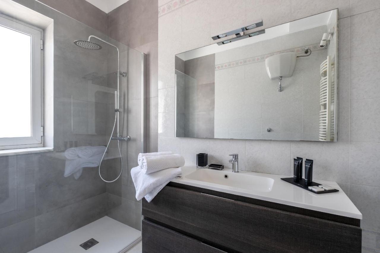 Sweet Life - Luxury Apartment-Suite-Rooms 바리 외부 사진